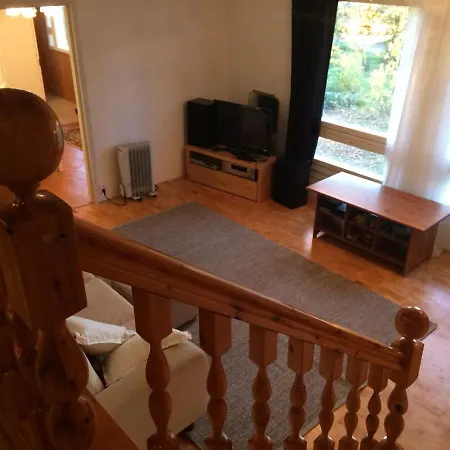 House With Private Lodge *