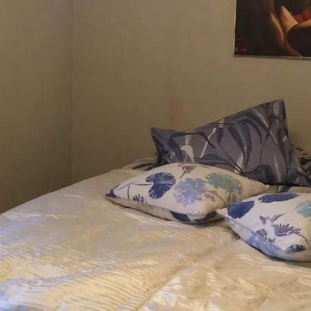 House With Private Lodge *